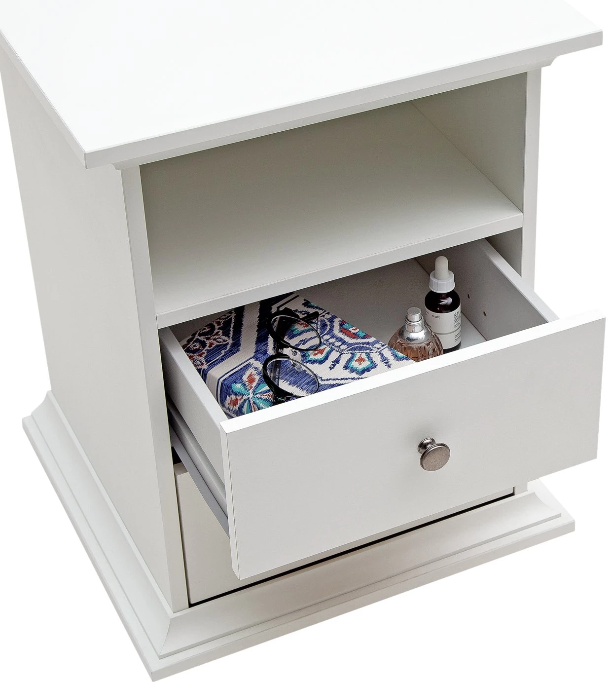 Free Shipping - Habitat Heathland 2 Bedside Tables Set White Bedside Tables 5 Free Shipping - Habitat Heathland 2 Bedside Tables Set White Bedside Tables - Image 5