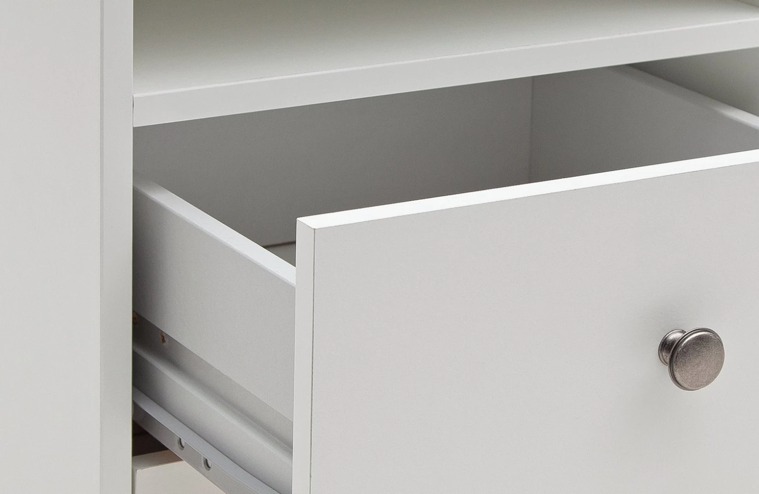 Free Shipping - Habitat Heathland 2 Bedside Tables Set White Bedside Tables 6 Free Shipping - Habitat Heathland 2 Bedside Tables Set White Bedside Tables - Image 6